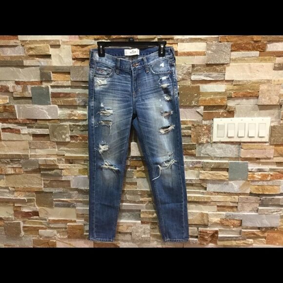 HOLLISTER Jeans   - Picture 1 of 5